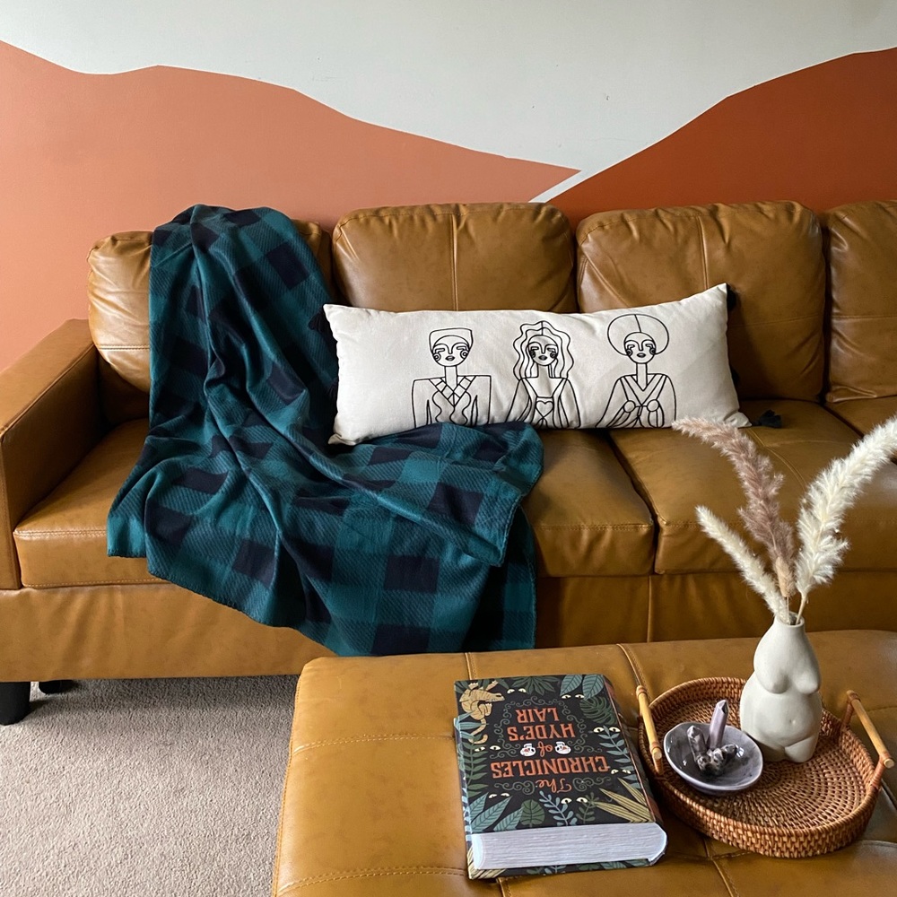 Green and black fleece blanket